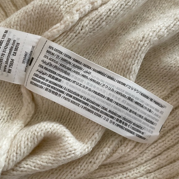 NWOT!! Hollister Mini Dress Sweater size S - Picture 7 of 10